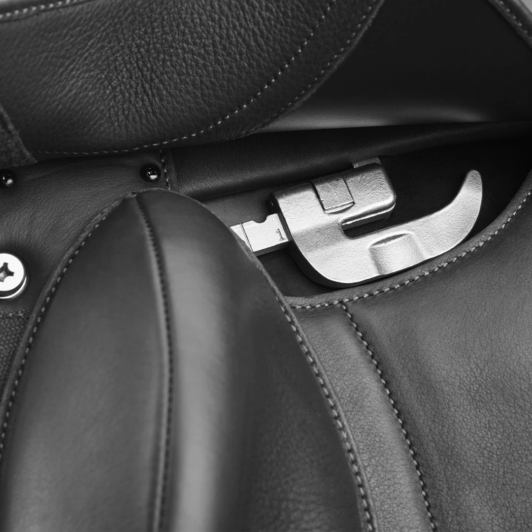 Cheap 👍 Saddlery Brands International 👗 Dressage Saddles Bates Artiste 👗 Dressage Saddle With HART ❤️ 7 Saddlery Brands International Dressage Saddles Bates Artiste Dressage Saddle With HART